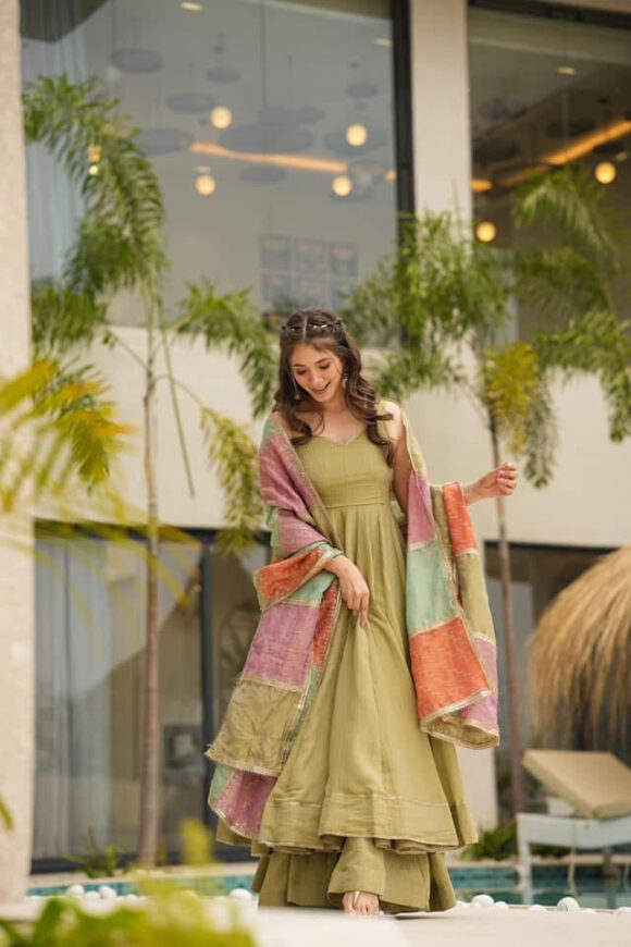 Olive hue harmony suit set - Image 2