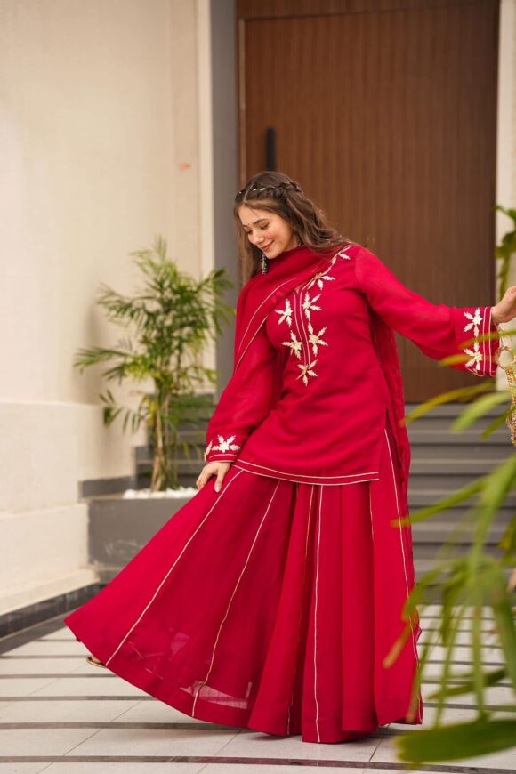 Heavenly aura kurta palazzo set - Image 5