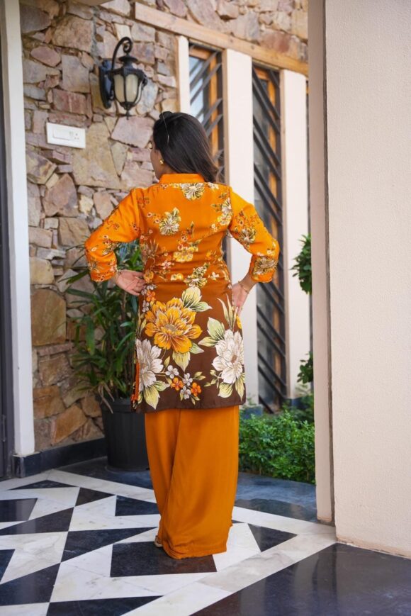 SYBIL EMBROIDERED KURTA SET - Image 3