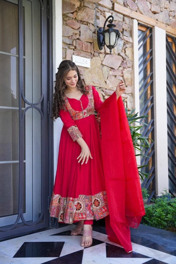 Adhira Crepe Suit Set - Image 6