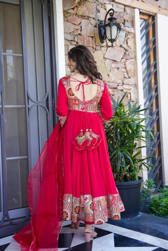 Adhira Crepe Suit Set - Image 7