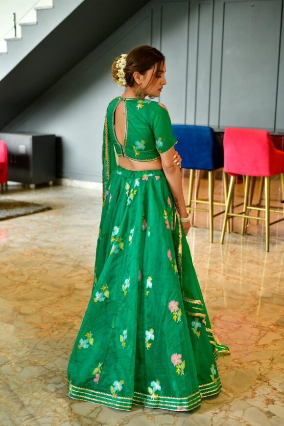Aisha green organza lehenga choli set - Image 2