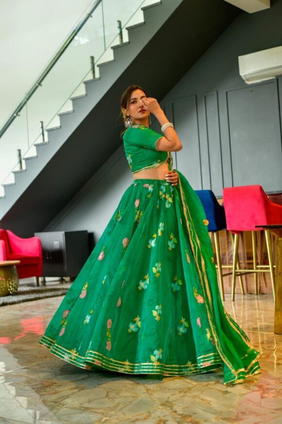 Aisha green organza lehenga choli set - Image 4