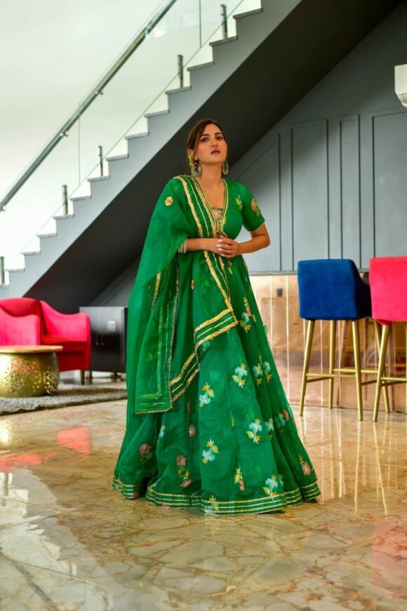 Aisha green organza lehenga choli set - Image 5