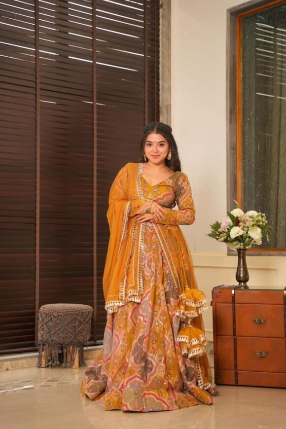 Dhanishta heavy embroidered lehenga - Image 5