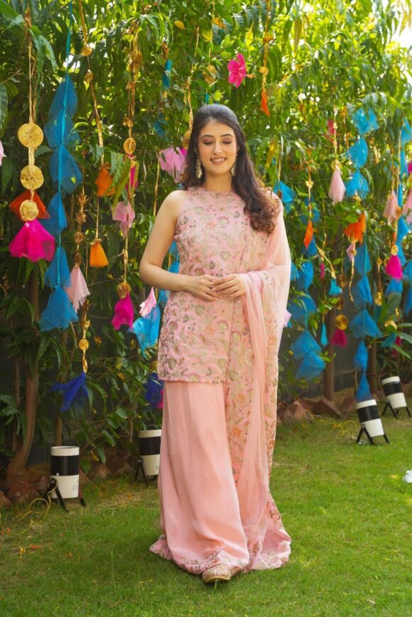 Remi embroidered short kurta set - Image 2