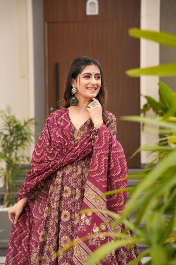 Nimrat cotton suit set - Image 2