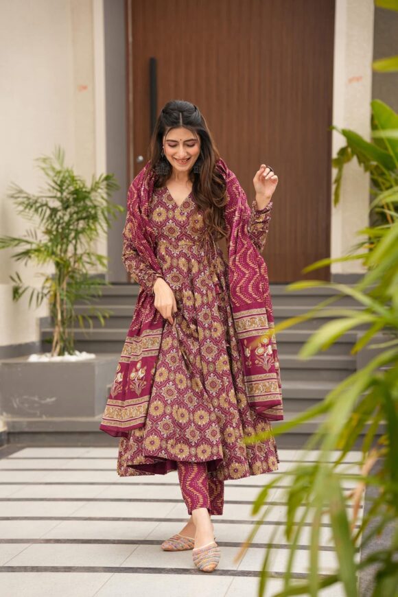 Nimrat cotton suit set - Image 5
