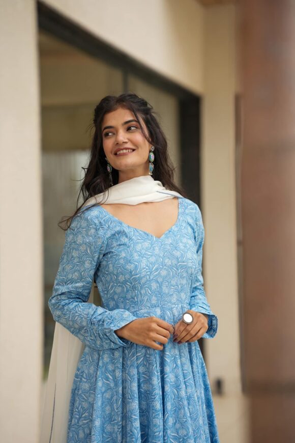 Carolina blue cotton suit set - Image 6