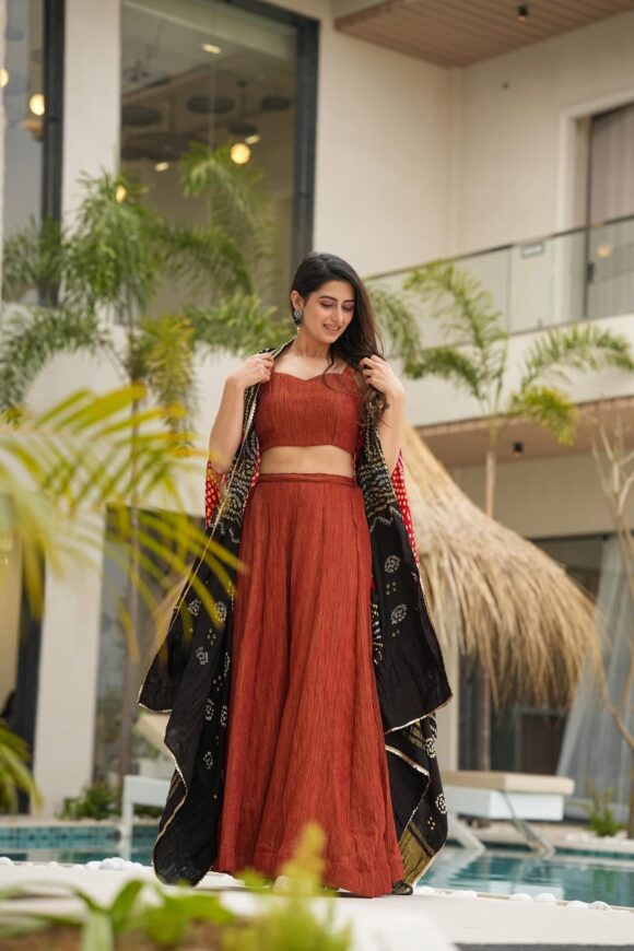 Jaishree cosmos shrug set - Image 4