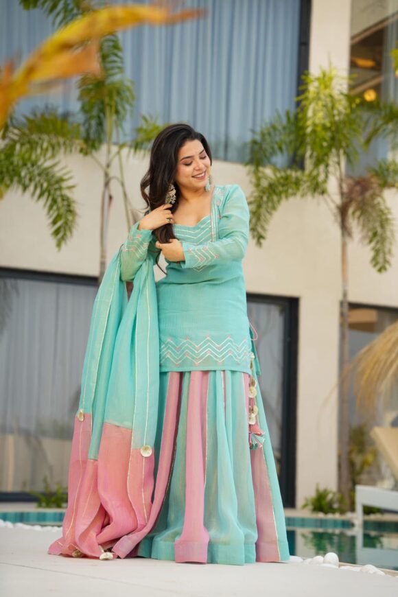 Cloudy Marshmallow cosmos kurta palazzo set - Image 3