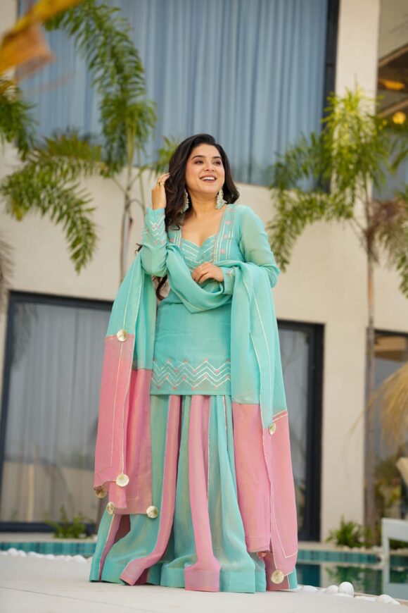 Cloudy Marshmallow cosmos kurta palazzo set - Image 5