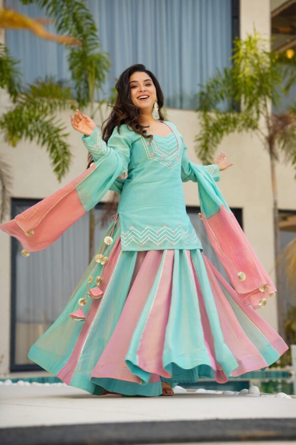 Cloudy Marshmallow cosmos kurta palazzo set - Image 6