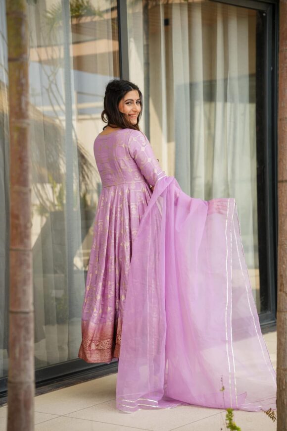 Manvi purple silk suit set - Image 7