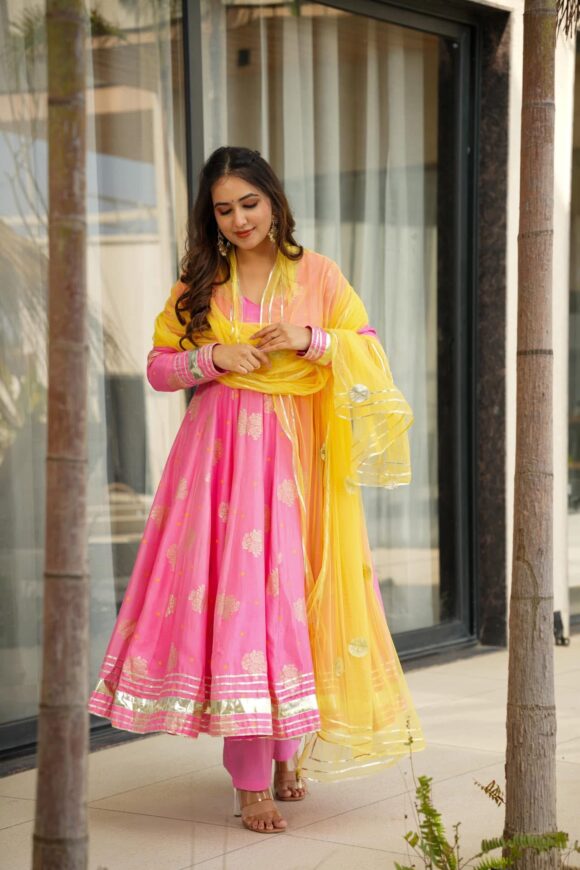 Midnight pink silk suit set - Image 4