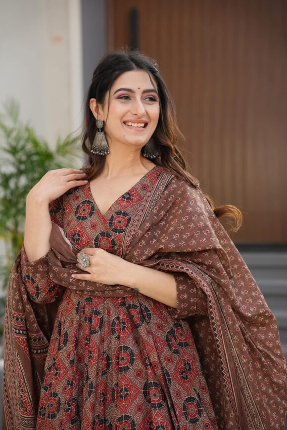 Sneha cotton angrakha suit set - Image 2