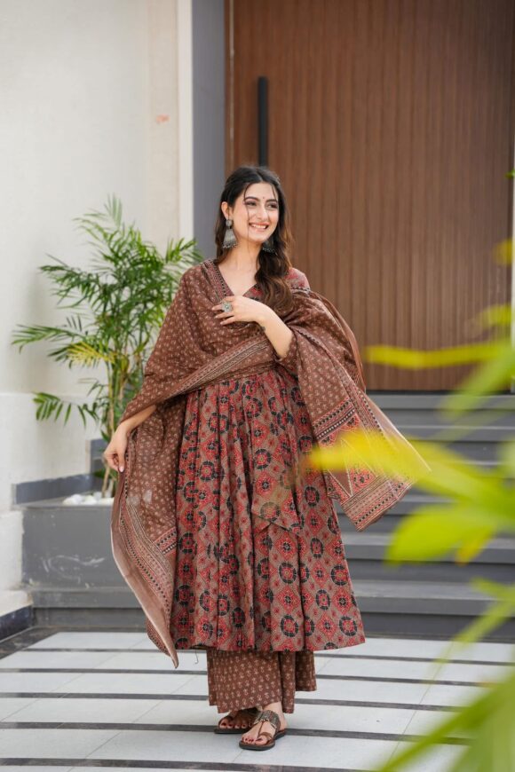 Sneha cotton angrakha suit set - Image 4