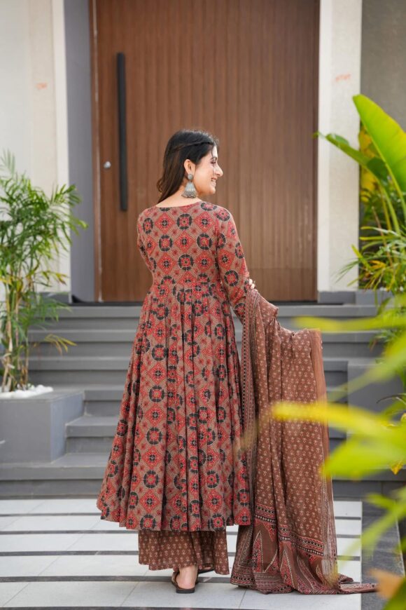 Sneha cotton angrakha suit set - Image 7