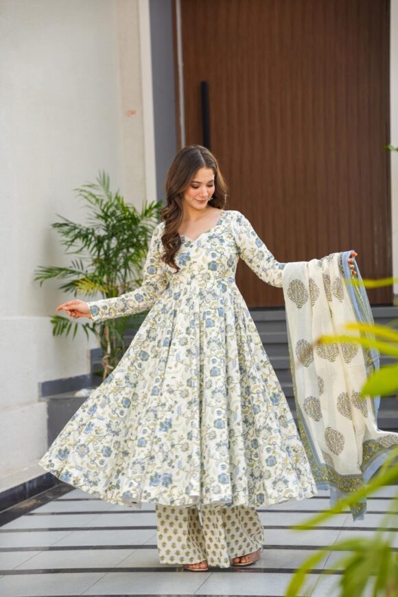 Soft Bloom cotton suit set - Image 5