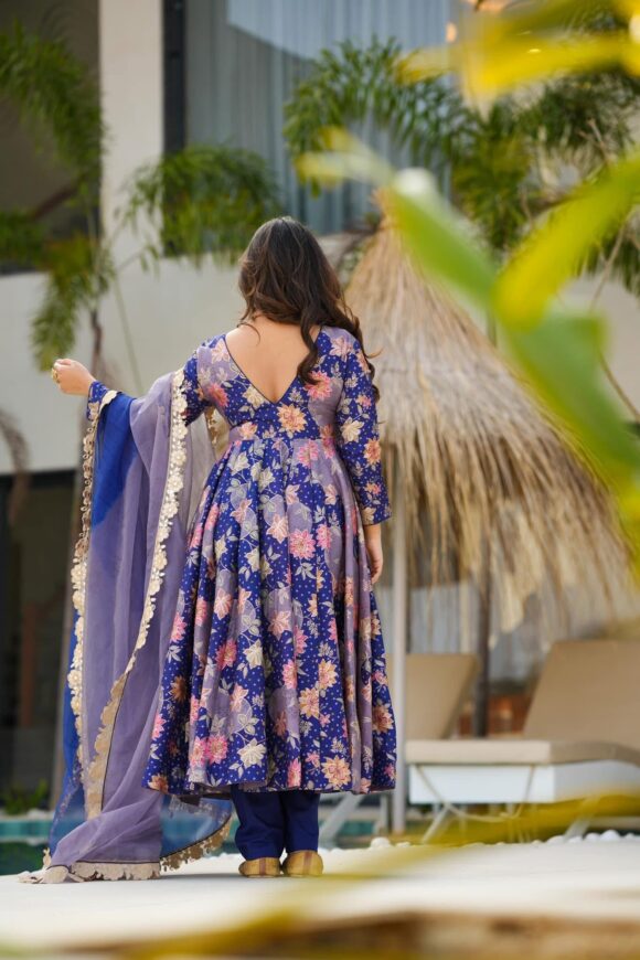 Royale Ember silk suit set - Image 3