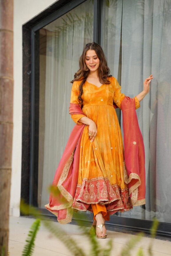 Madeline flow cosmos suit set - Image 4