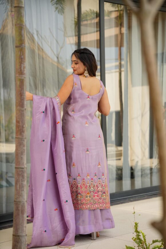 Mauve Melody cosmos suit set - Image 5