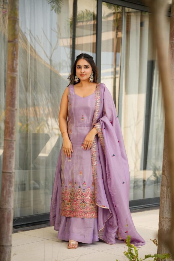 Mauve Melody cosmos suit set - Image 6