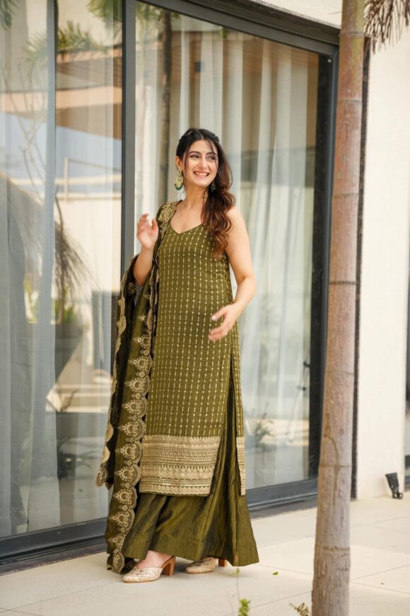 Moss green Majesty suit set - Image 4