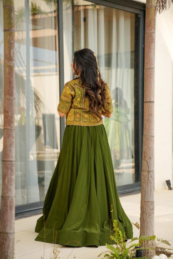 Enchanted jade green skirt set - Image 6