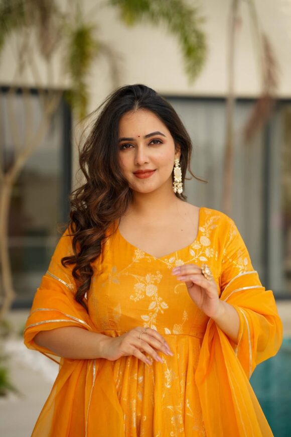 Tropical mist silk suit set - Image 2