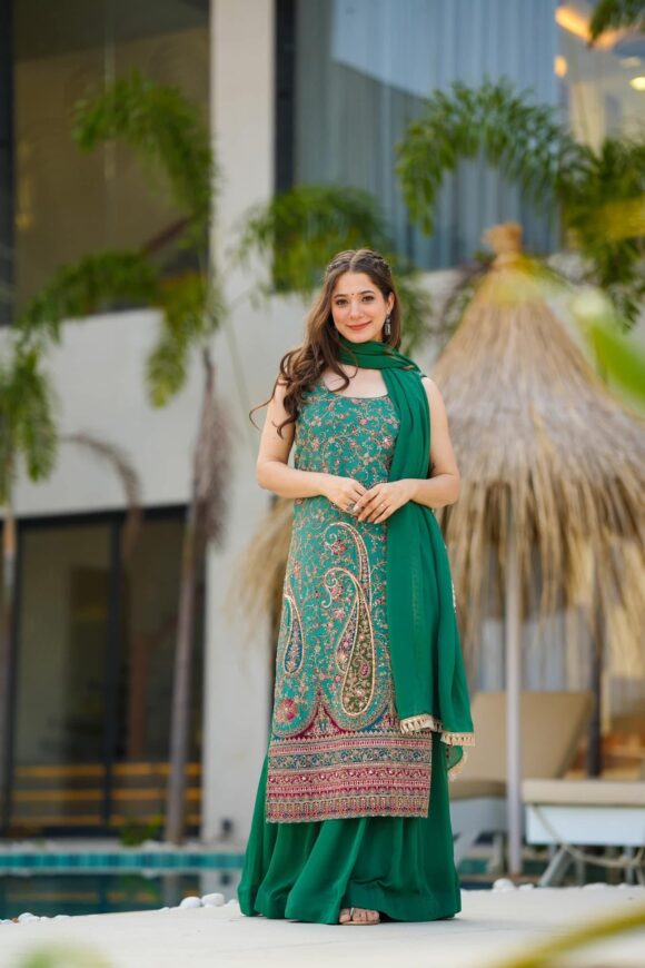 Samara green heavy embroidered suit - Image 3