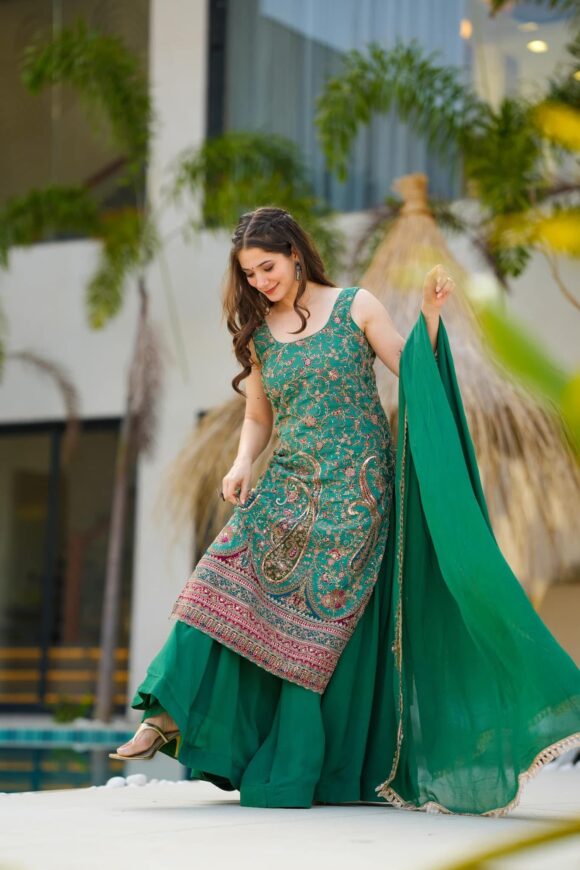 Samara green heavy embroidered suit - Image 6