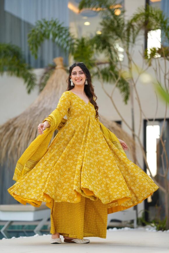 Vastra yellow cotton suit set - Image 5