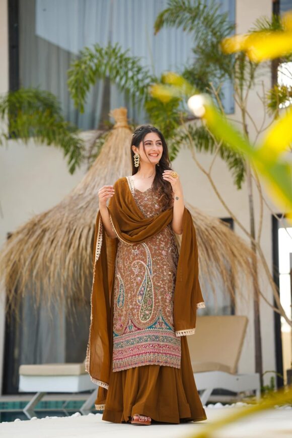 Sofia brown heavy embroidered suit set - Image 3