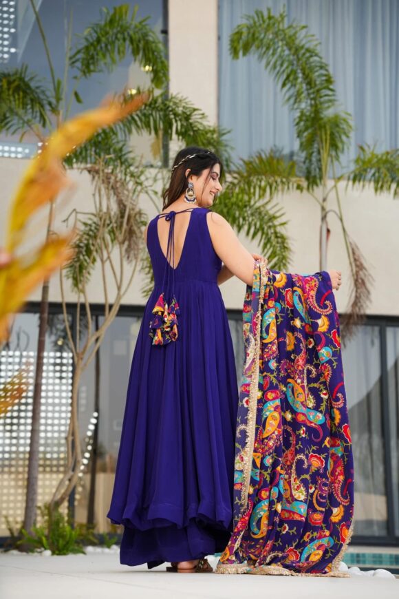 Zoey blue crepe suit set - Image 2