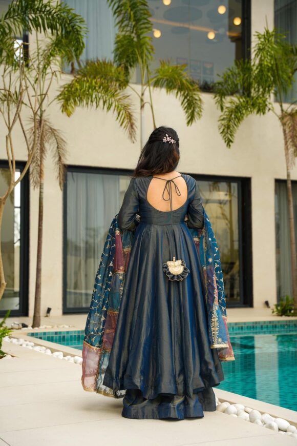 Noor Serenity Cosmos suit set - Image 6