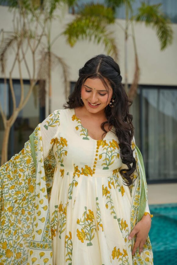 Vaidehi Cotton Suit Set - Image 2