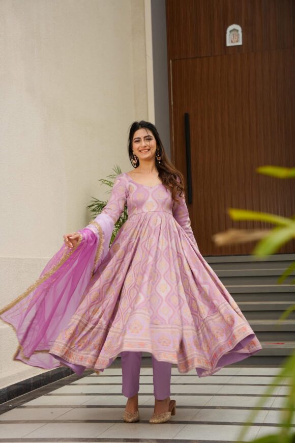Ruhani Elegance Lavender Suit Set - Image 5