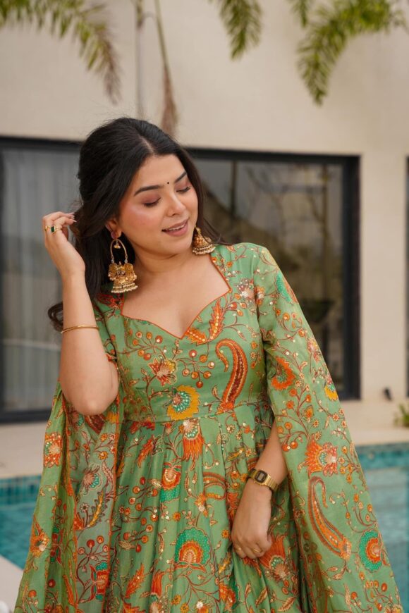 Pakeezah Green Maxi Set - Image 2