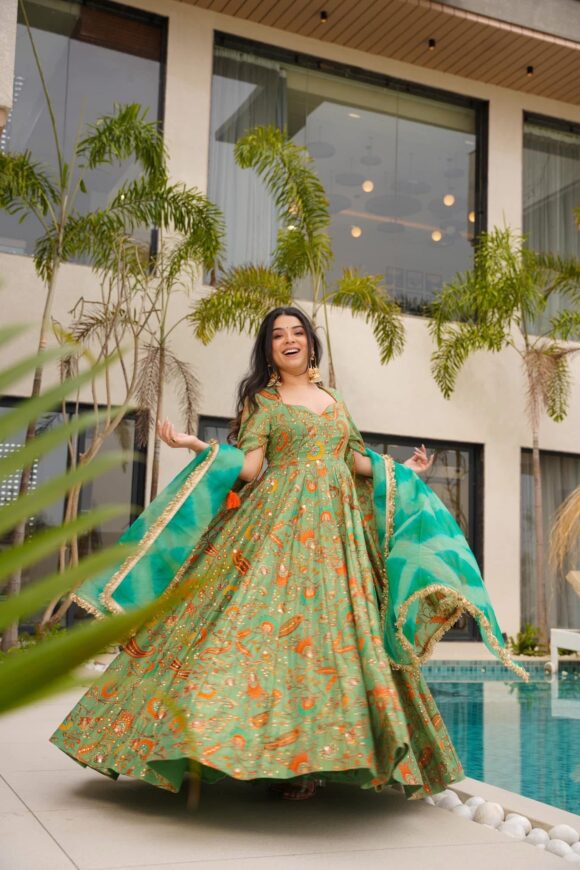 Pakeezah Green Maxi Set - Image 3