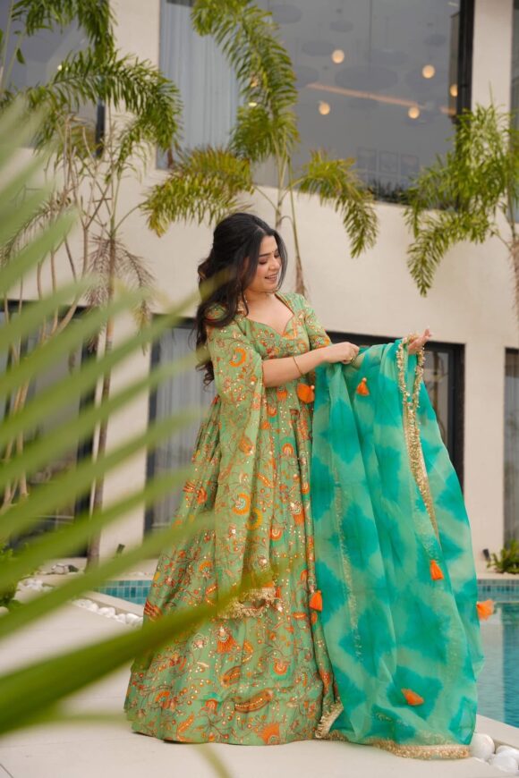 Pakeezah Green Maxi Set - Image 5