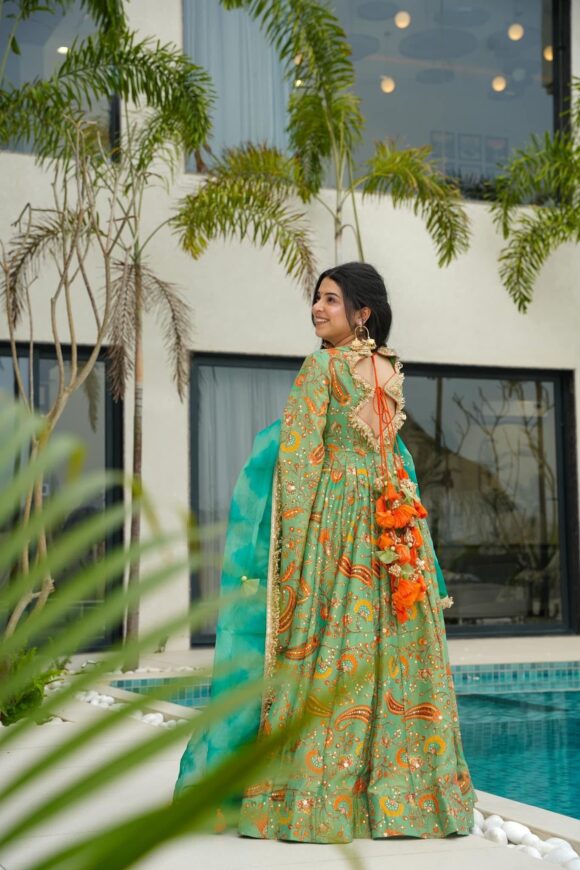 Pakeezah Green Maxi Set - Image 6
