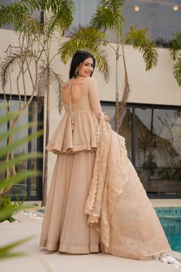 Golden Sand Elegant Kurta Set - Image 6