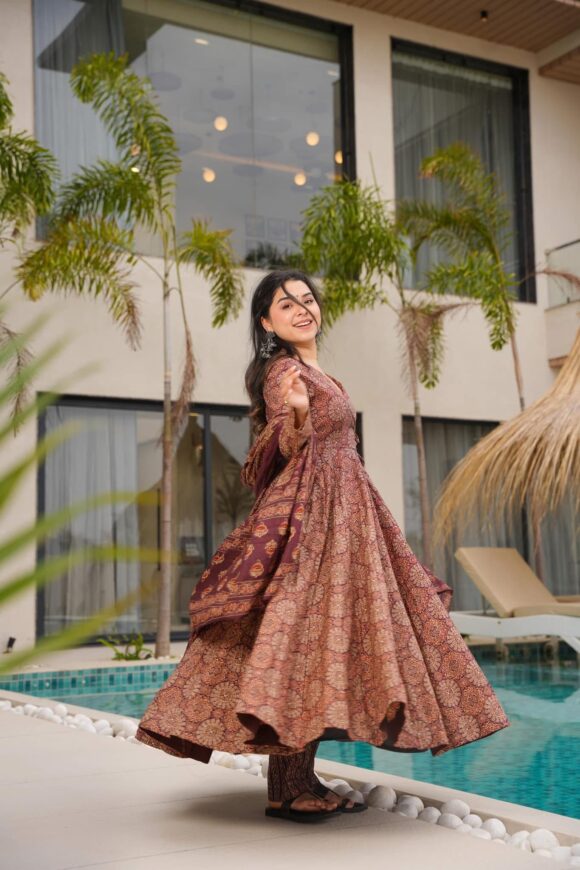 Heritage Brown Cotton Suit Set - Image 5