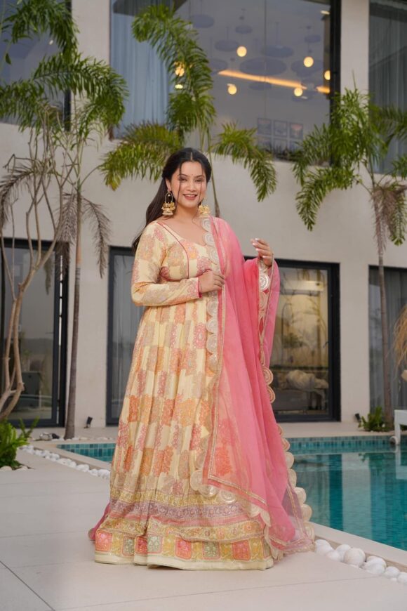Meher Royale Heavy Maxi Set - Image 3